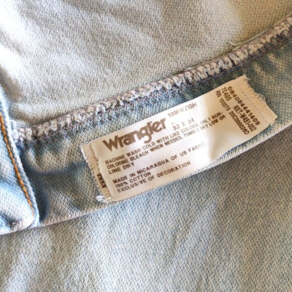 Wrangler Cowboy Cut Original Fit Men's 13MWZGH Jeans in Bleach, 32x34", GUC ++ - Picture 3 of 12